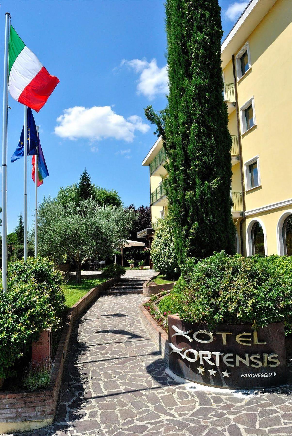 Phi Hotel Hortensis Cannara ภายนอก รูปภาพ